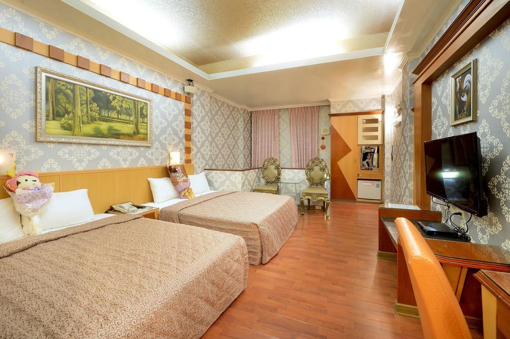 Holland Village Motel Tchaj-nan Exteriér fotografie