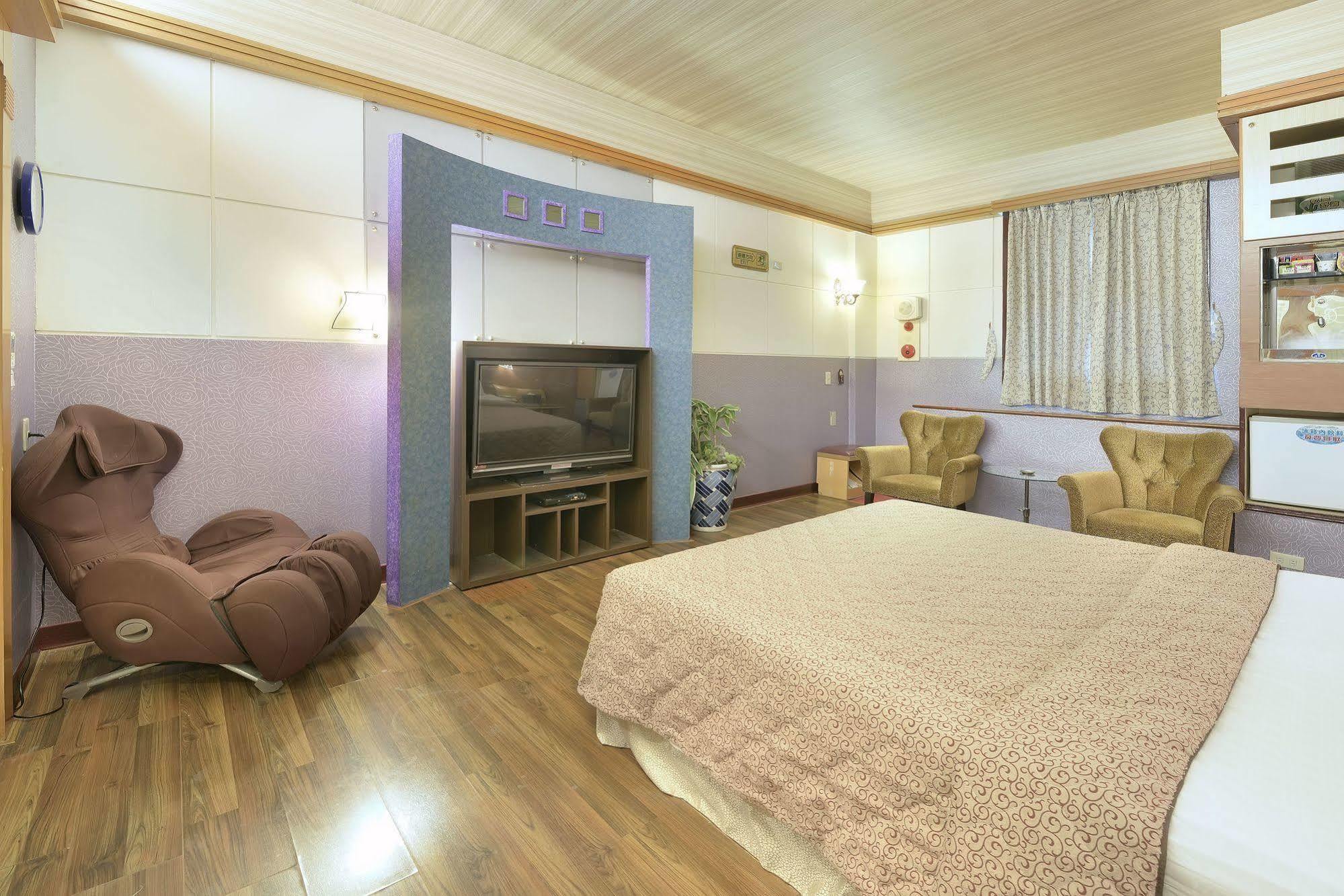 Holland Village Motel Tchaj-nan Exteriér fotografie